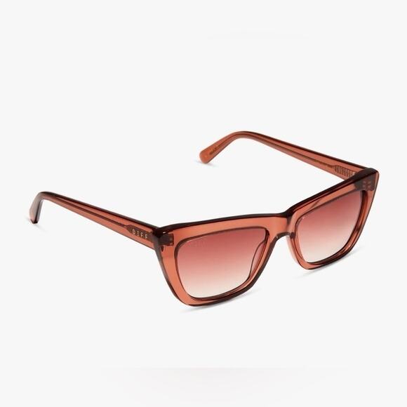 DIFF NATASHA - DUSK + DUSK GRADIENT SUNGLASSES - Picture 2 of 9